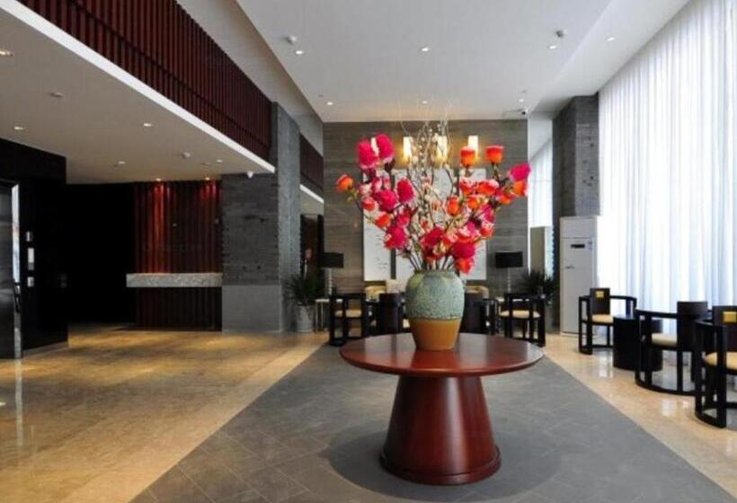 Отель Jinjiang Inn Kunming Changshui Airport