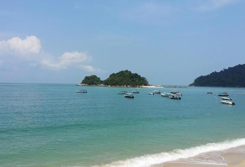 هتل Pangkor Bay View Beach Resort
