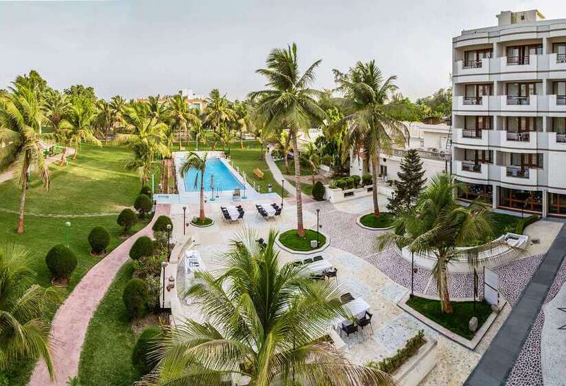 Отель Quality Inn Palms