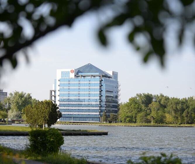 هتل Ramada By Wyndham Constanta