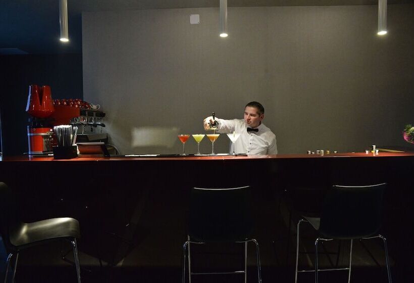 هتل Ramada By Wyndham Constanta