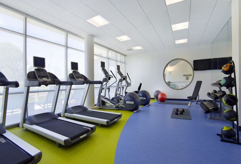 هتل Springhill Suites By Marriott Mount Laurel