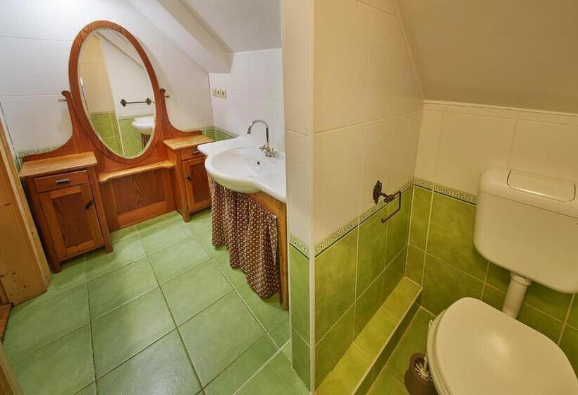 Rute Hotel And Apartments