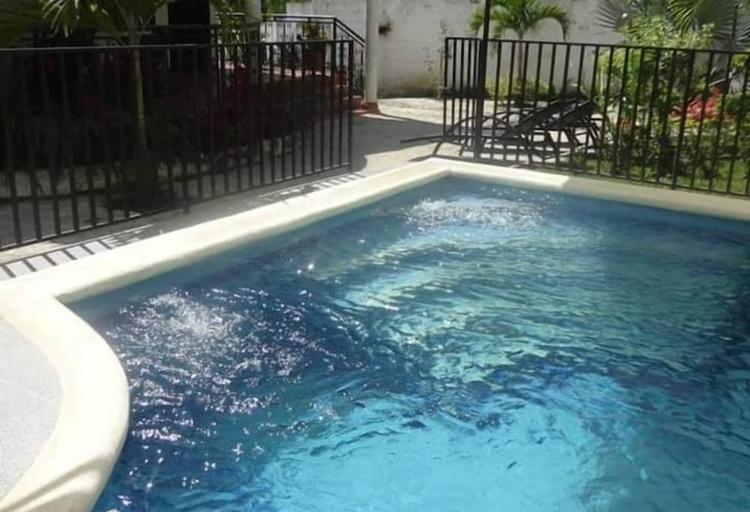 هتل Campestre Villa Tiffany
