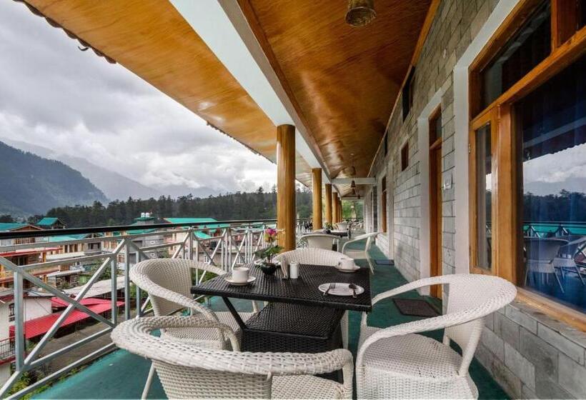 هتل Mountain Dew Guest House