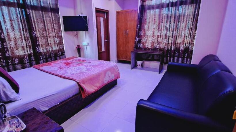 펜션 Shillong Guest House