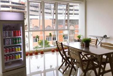 Alexis Kt Roomstay