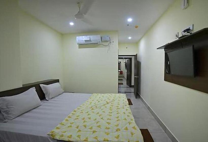 Fabhotel Gvr Grand