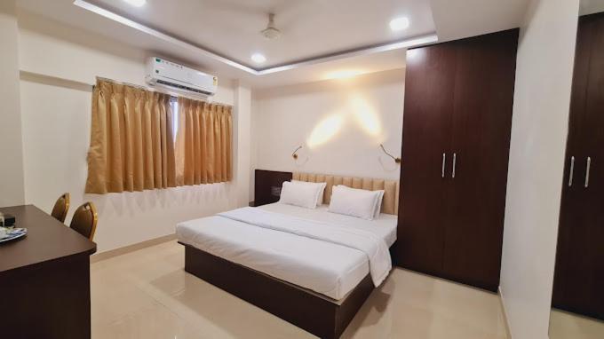 בית מלון כפרי Elegance Inn