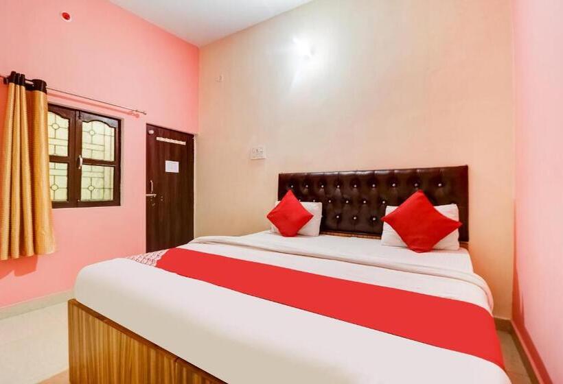 Отель Oyo Flagship Shree Laxmi Guest House