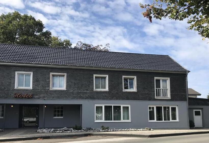 ペンション Engelsburg   Apartments   Ferienwohnungen