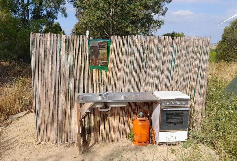 بنسيون Milagro De Algar