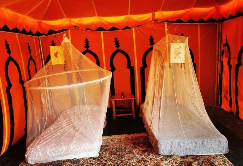 بنسيون Milagro De Algar