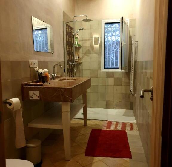 بنسيون Milagro De Algar