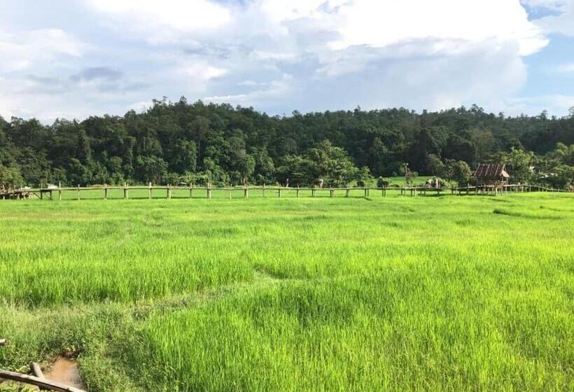 بنسيون Poopha Home Stay