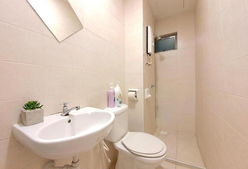 Tropics Damansara Residence By Beestay [3 Pax]