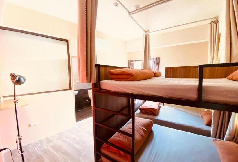 Dreamy Nomads Hostel日月潭背包客