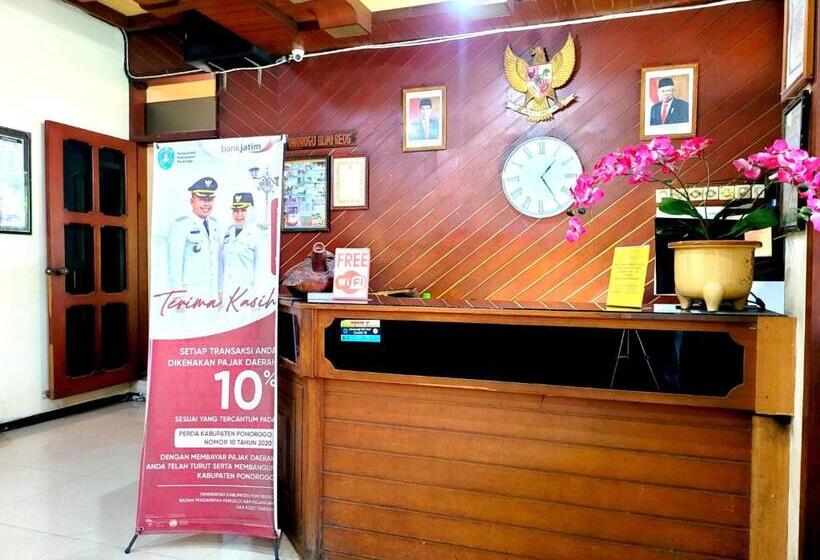 هتل Dirgahayu Ponorogo