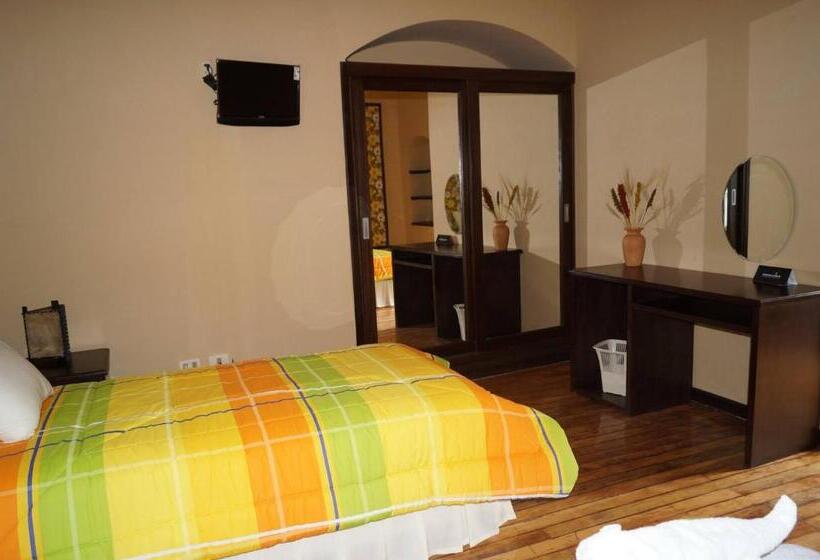 هتل Hostal Pancaira La Paz Bolivia