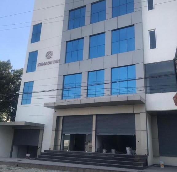 فندق Kumaon Inn