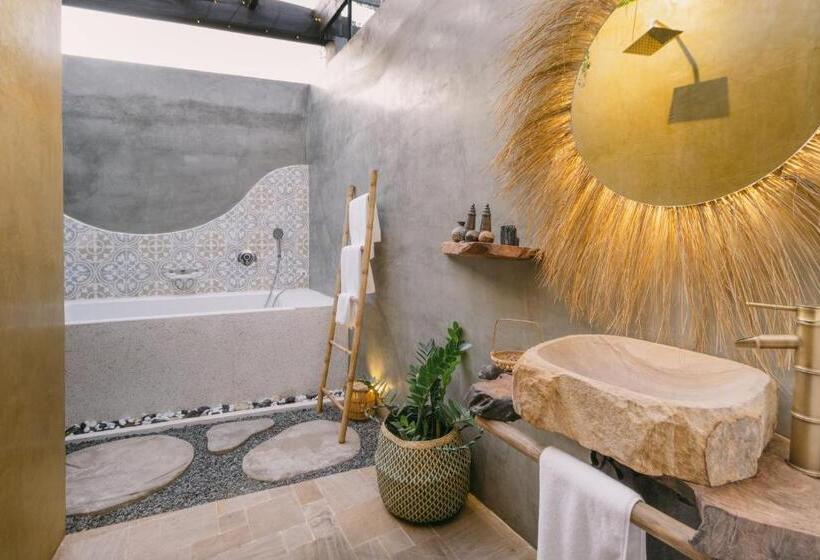 酒店 La Bōhème Luxury Suites