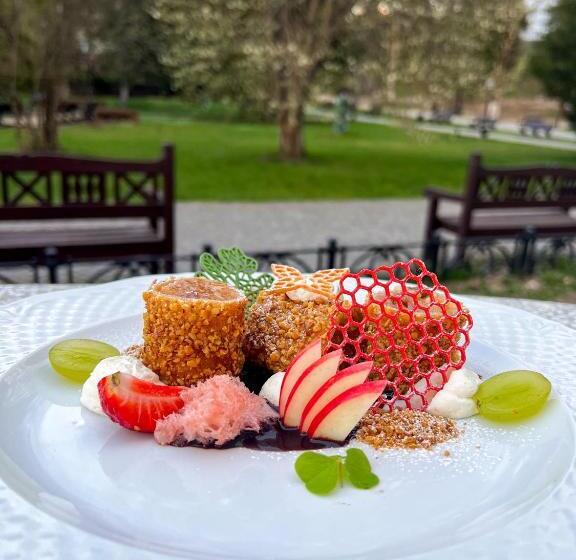 בית מלון כפרי Melik