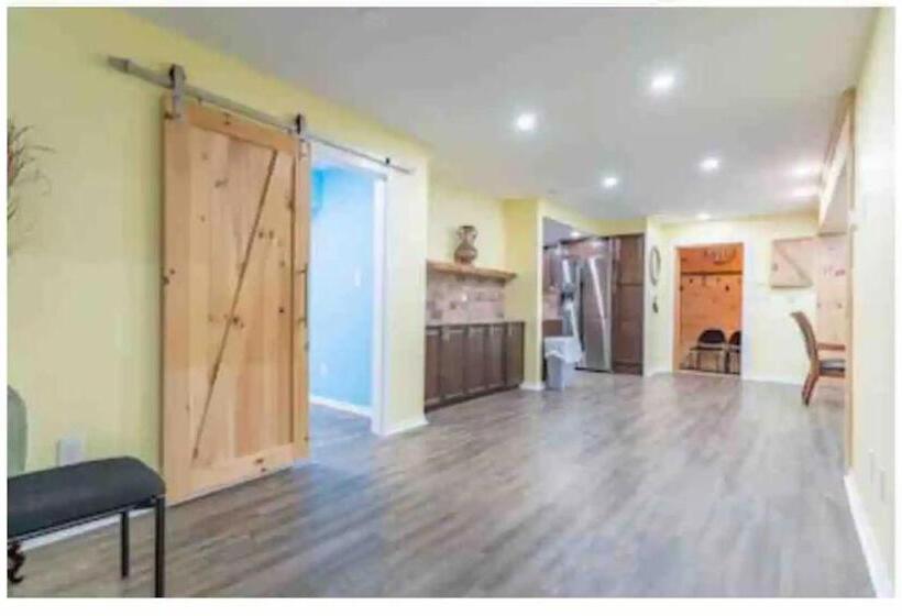 ホテル Riverfront Suites, Quinte, On