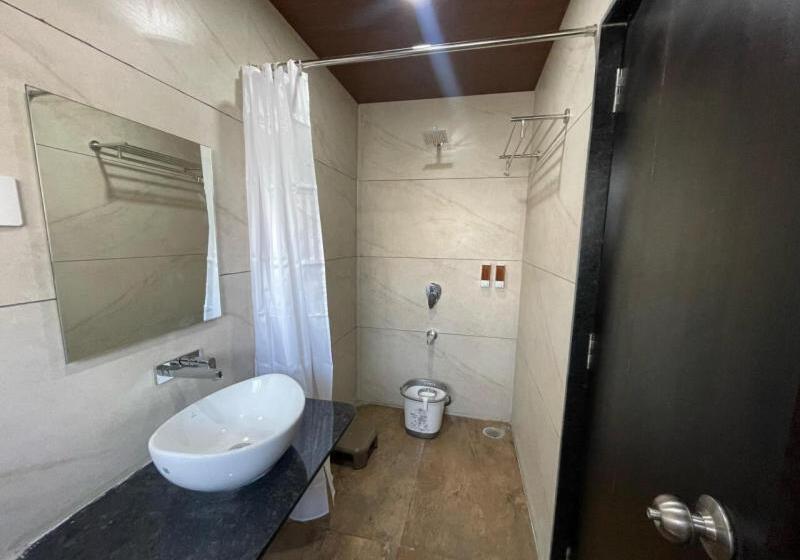 בית מלון כפרי Sunny Executive