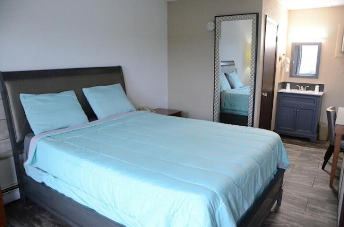 汽车旅馆  Stone Creek Inn