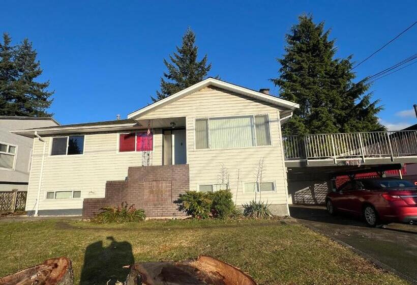 Пансион Private Queen Bed In Delta/surrey With Garden View
