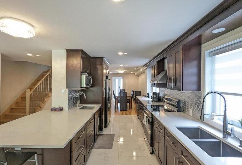 بنسيون Riverview Cottage