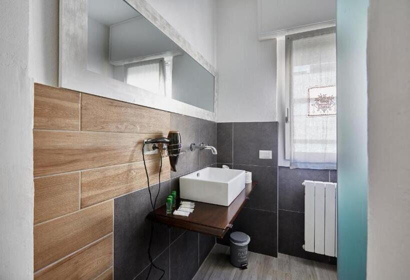 بنسيون Varenna Guest House 2