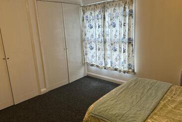 Prince Apartment Inn