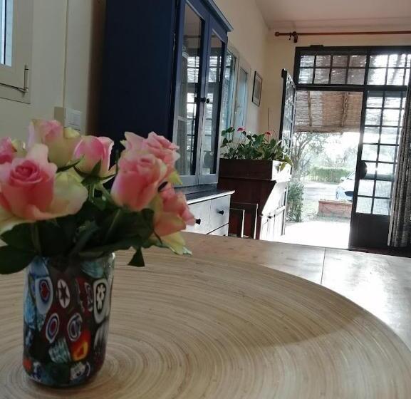 تختخواب و صبحانه Bb Villa Bolgheri Mare