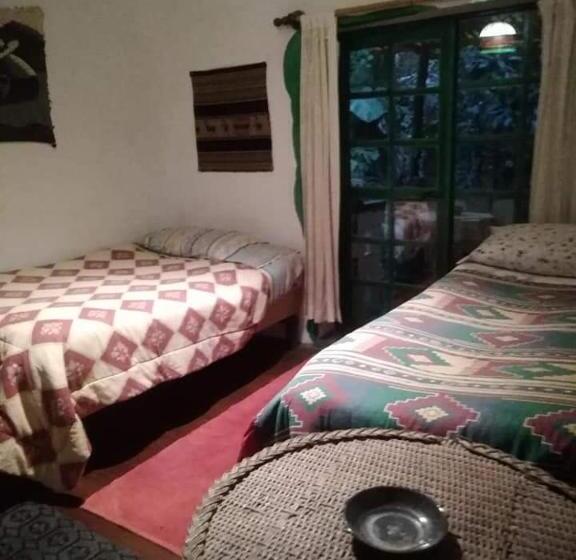 تختخواب و صبحانه Country House Chulumani