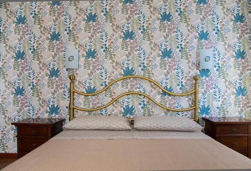 تختخواب و صبحانه La Borgata Rooms