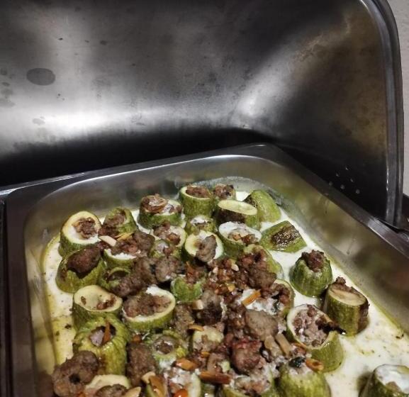 هتل Fig Tree