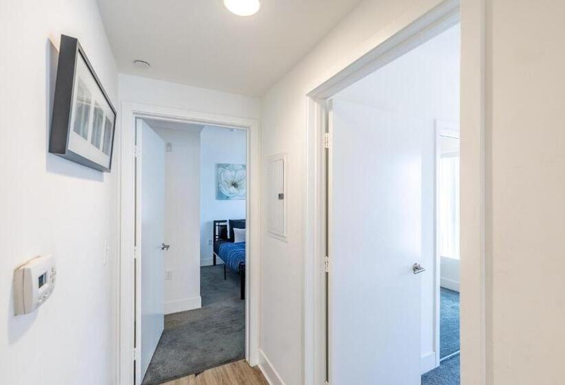 هتل Fully Furnished Apartments Near Hollywood Walk Of Fame