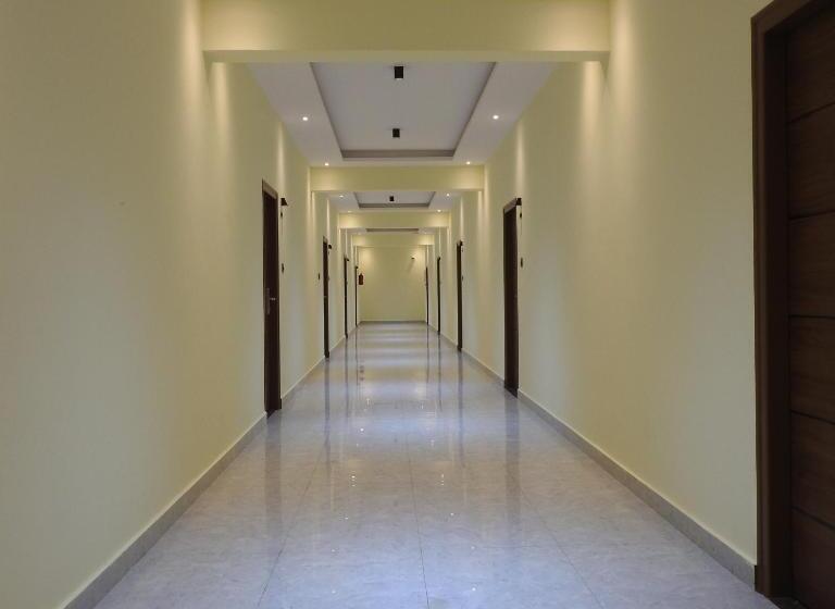 호텔 Nueva Boarding And Lodging
