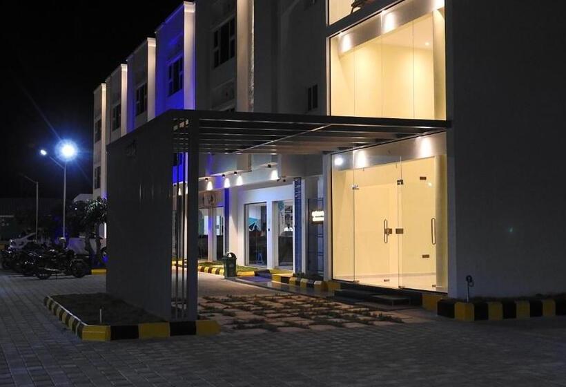 호텔 Nueva Boarding And Lodging