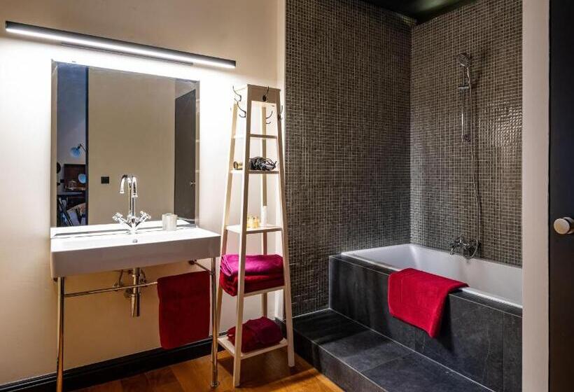 هتل Luxury Suites   Quartier Sud