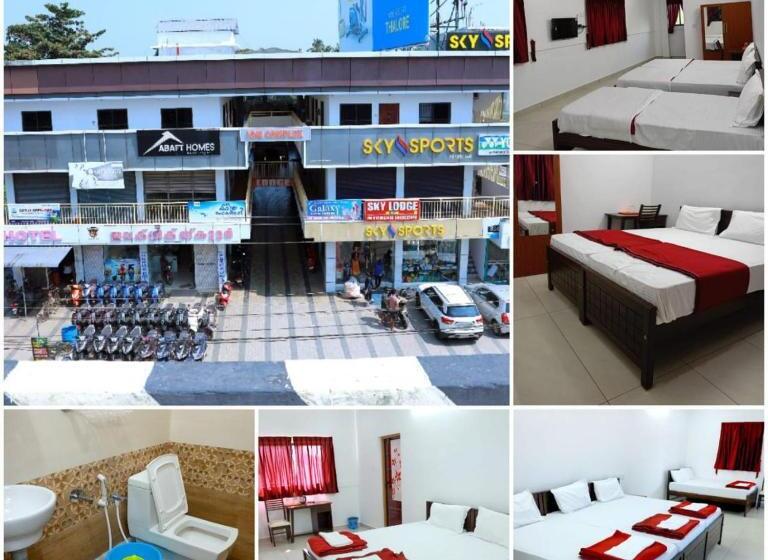 Отель Sky Residency Lodge