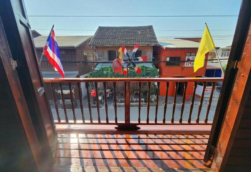 هتل Suksomboon