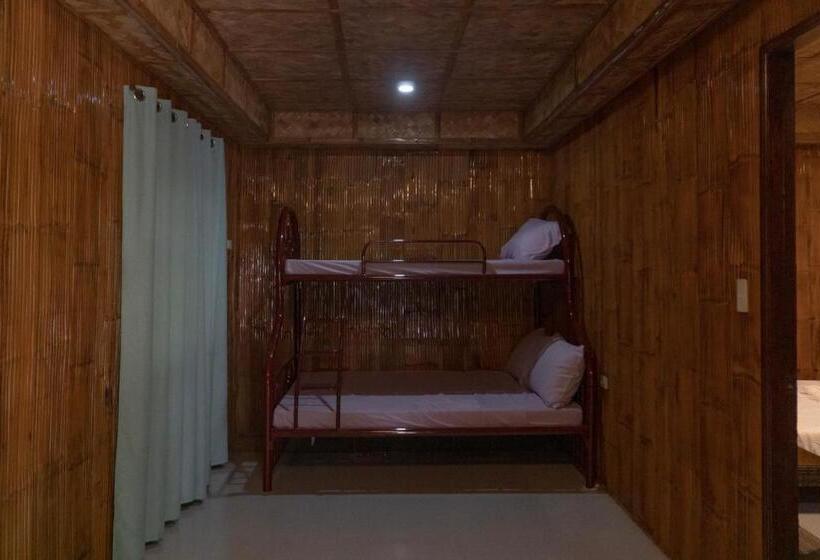 هتل The Blessed Purple Bamboo Beach Resort