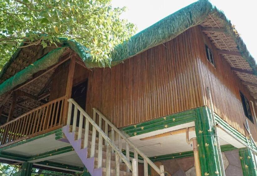 هتل The Blessed Purple Bamboo Beach Resort