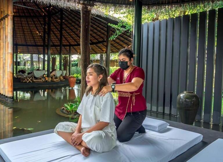 בית מלון כפרי The Sense Resort Kanchanaburi