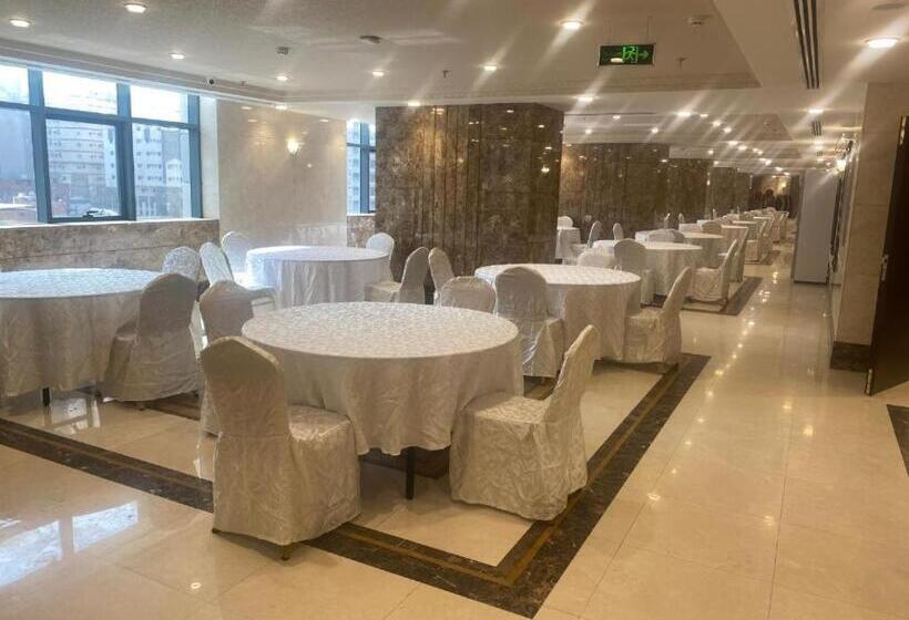 Malak Safwa Hotel   خدمة التوصيل للحرم