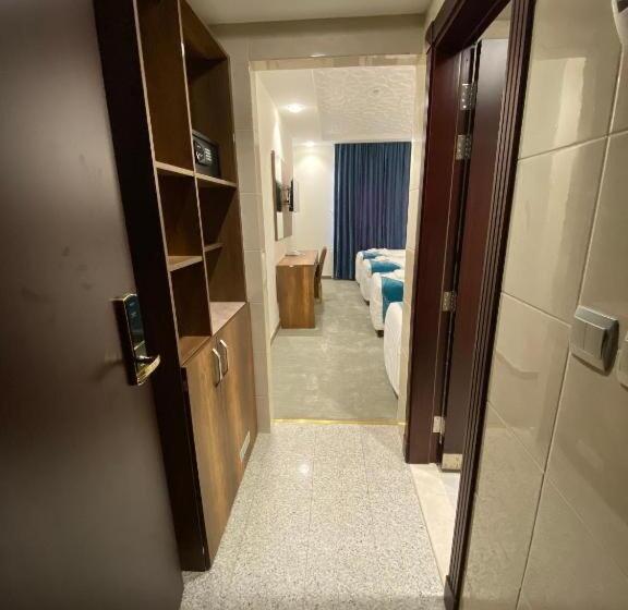 Malak Safwa Hotel   خدمة التوصيل للحرم