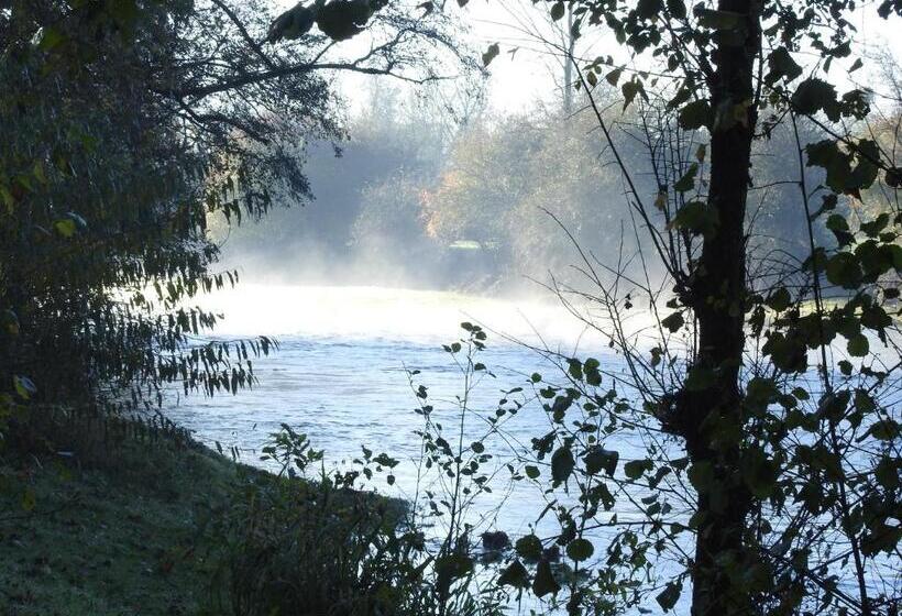 پانسیون Le Moulin De Chamouilley