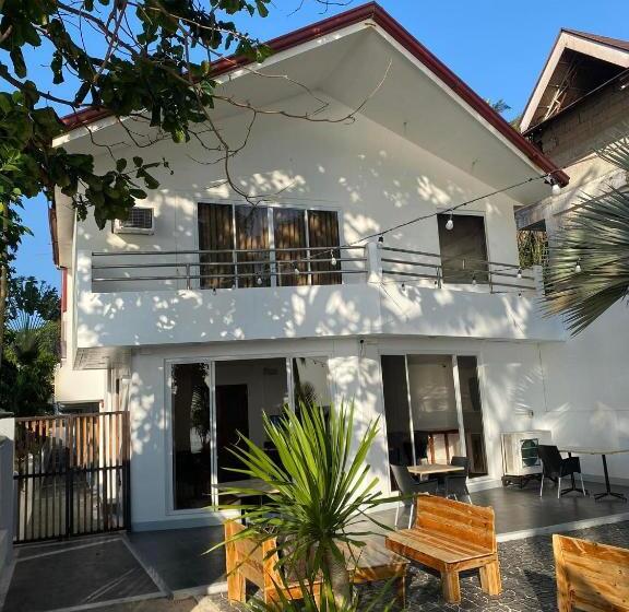 Castle Rock Boracay